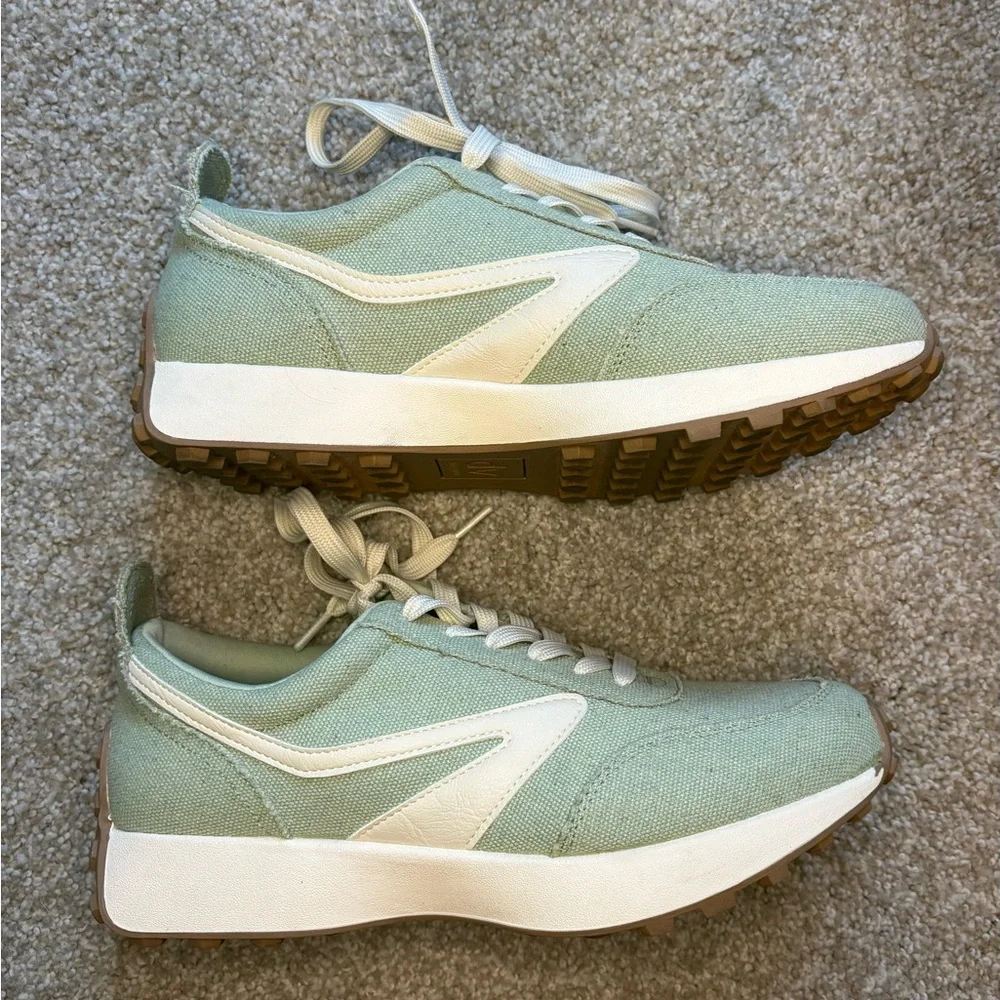 Dolce Vita DV Braiden Sage Green Avacado Womens Lifestyle Sneakers size 10 - Picture 3 of 11